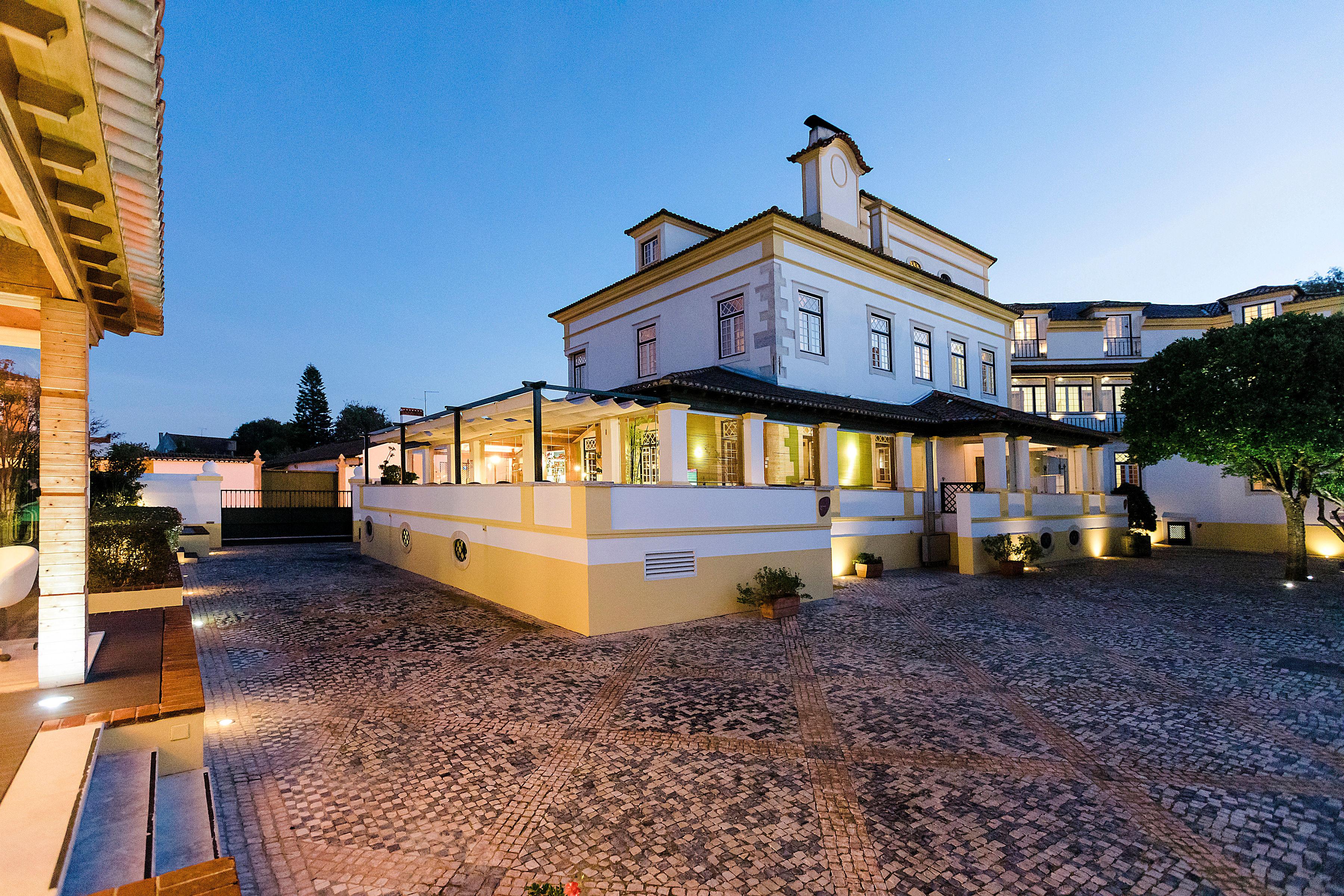 Hotel Lusitano Golegã Exteriör bild